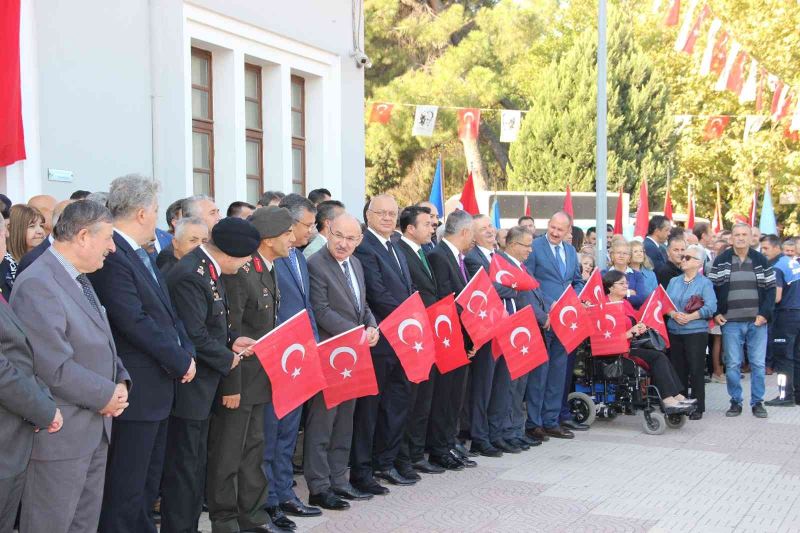 Manisalılar 97 yıl önceki heyecanı yaşadı
