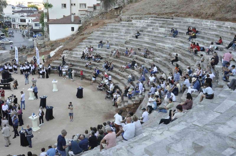 Telmessos Antik Tiyatrosu 7 yılın ardından açıldı
