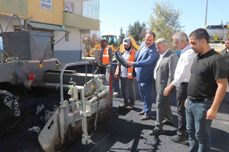 Hürriyet Mahallesinde asfalt çalışmaları başladı
