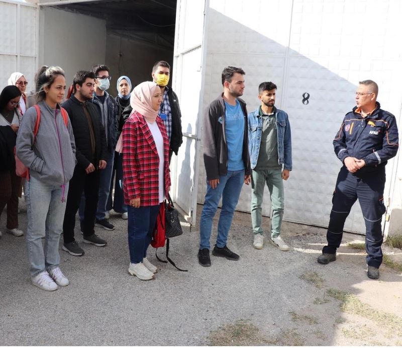 Tıp öğrencilerinden AFAD Eskişehir’e ziyaret
