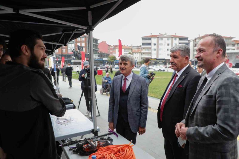 Kütahya Belediyesi’nden gençleri buluşturan etkinlik
