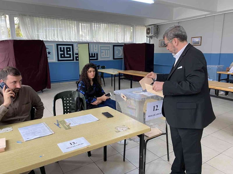 Sinop TSO seçiminde Salim Akbaş güven tazeledi
