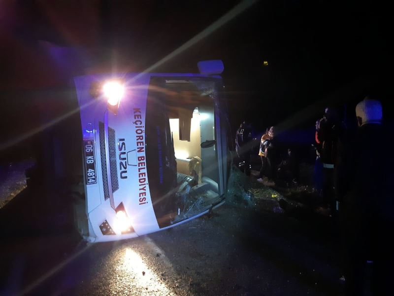 Yozgat’ta cenazeye gidenleri taşıyan yolcu otobüsü devrildi: 26 yaralı
