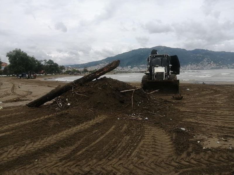 Ordu sahillerden 51 ton atık toplandı
