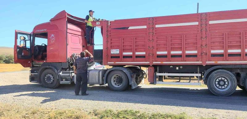 Aksaray’da jandarmadan tonajlı araç denetimi
