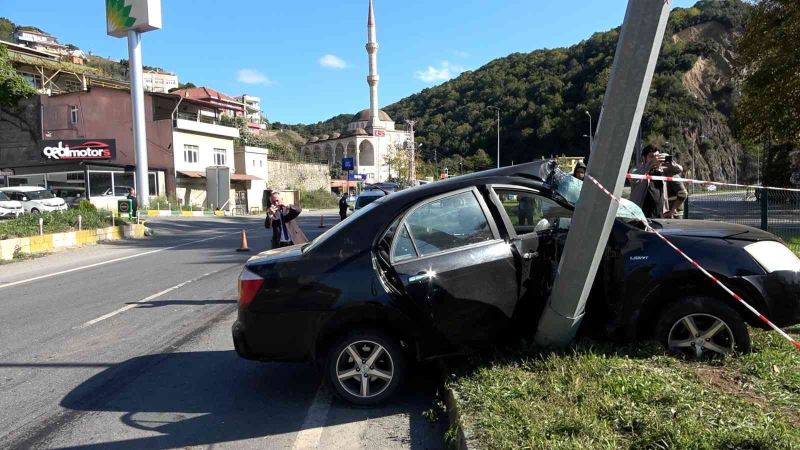 Yola dökülen yağ kazaya sebep oldu: 2 yaralı
