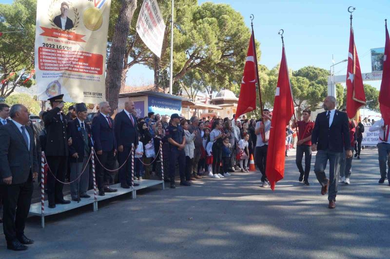 Kuyucak’ta 29 Ekim coşkuyla kutlandı
