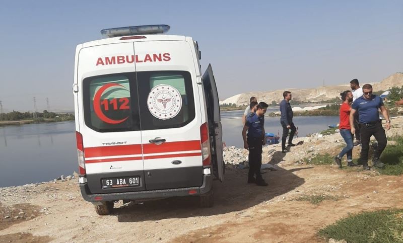 Fırat Nehri kenarında bıçaklanmış bir kadın bulundu
