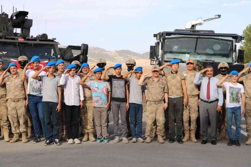 Öğrencilere jandarmanın görevleri anlatıldı
