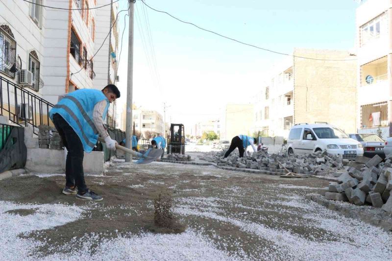 Haliliye’de üstyapı çalışmaları merkez mahallelerde sürüyor
