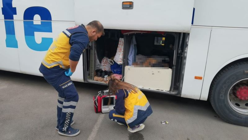 Şoför, otobüsün bagajında ölü bulundu
