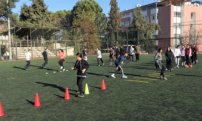 Yüzlerce öğrenci bu kurslarla meslek sahibi oldu
