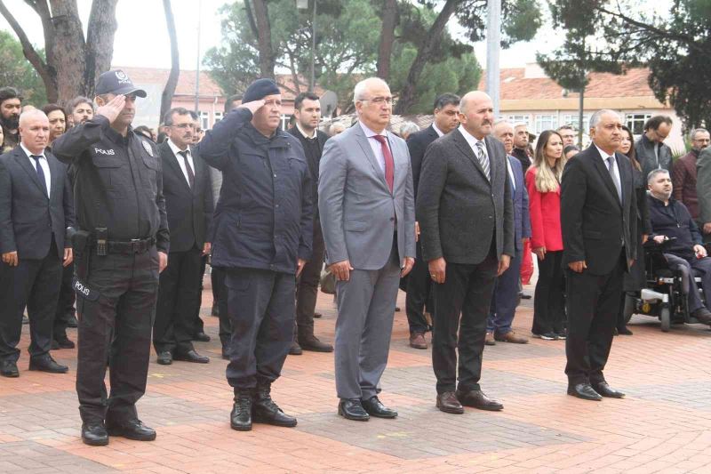 Kuyucak’ta Öğretmenler Günü düzenlenen tören ile kutlandı
