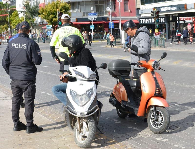 Uşak’ta 923 araç sürücüsüne ceza kesildi
