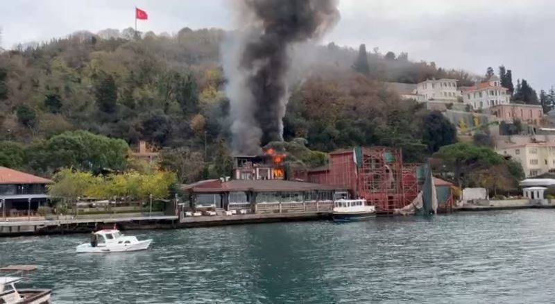 Beykoz’da 2 katlı restoran alev alev yandı
