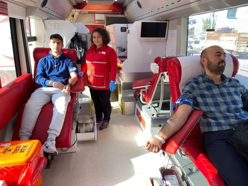 Gölpazarı’nda Kızılay’a 30 ünite kan bağışı
