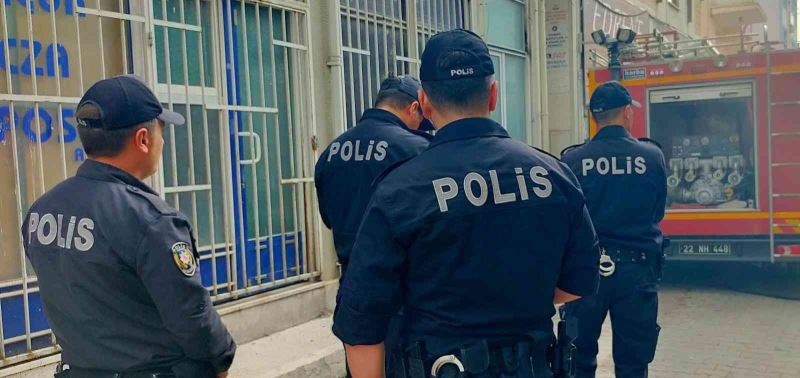 Edirne’de pes dedirten olay: Apartman içinde hurda yakan şahıs yangına neden oldu
