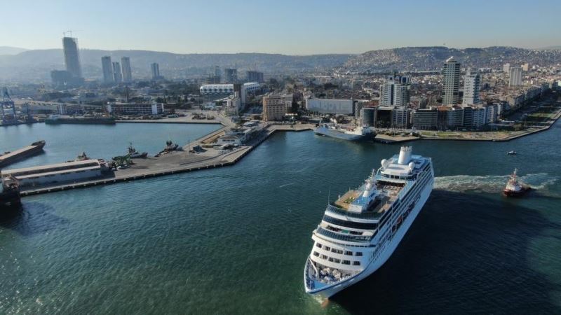 İzmir’in kruvaziyer hevesi kursakta kaldı
