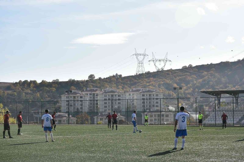 Türkiye Masterler ve Veteranlar Ligi: Tosya Veteranlar: 6-Kastamonu Spor Masterler: 2
