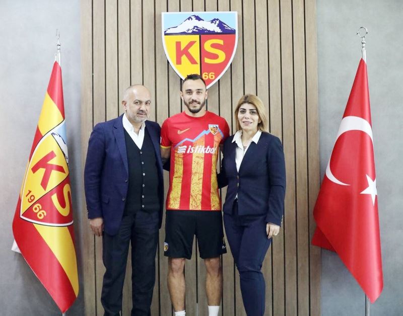 Gökhan Sazdağı 2 yıl daha Kayserispor’da
