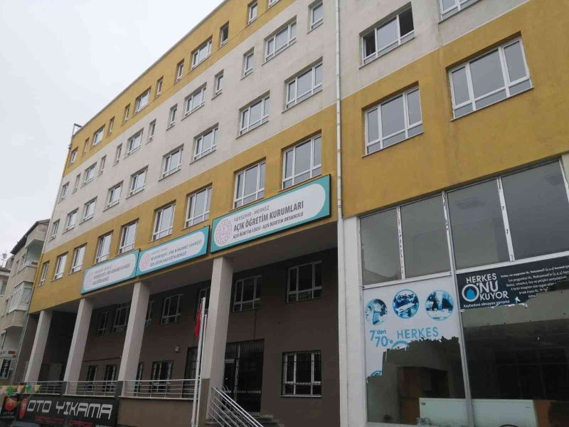 Nevşehir Halk Eğitim Merkezi yeni hizmet binasına taşındı
