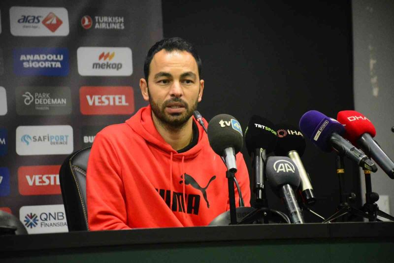 Selçuk İnan: “Klopp’un getirdiği sistemi benimsiyorum, deniyorum”
