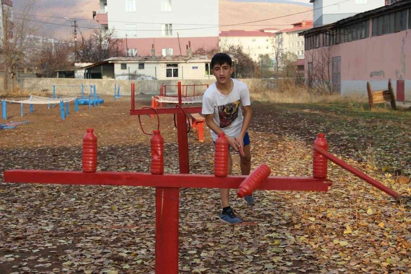 Öğrenciler için survivor parkuru kuruldu
