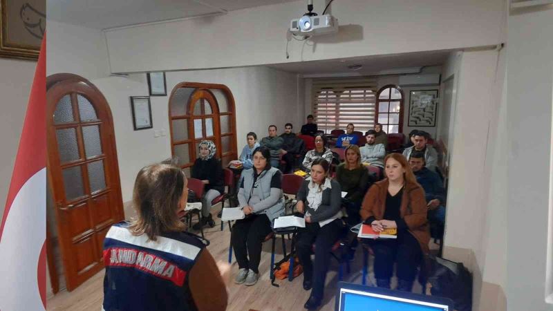 Yalova’da jandarma KADES’i anlattı
