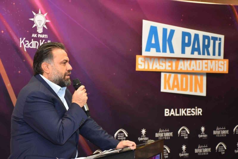 AK Parti “Siyaset Akademisi Kadın Balıkesir” programının ilki gerçekleştirildi
