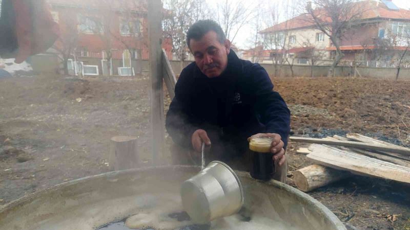 Yapımı 26 saat sürüyor, lezzetine doyulmuyor
