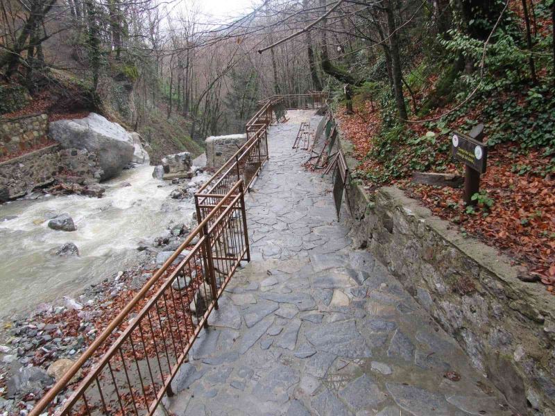 Selde zarar gören Samandere Şelalesi onarıldı
