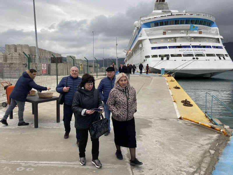 Amasra 9’uncu kez kruvaziyer ağırladı
