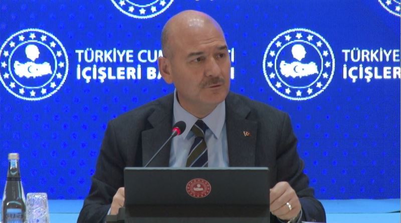 Bakan Soylu: “Ekrem İmamoğlu, saygılarını sunarak beni aramıştır, bana belli bir konuda, ‘CHP zaten beni sevmiyor, ne olur bana yardımcı olun’ diye ricası da olmuştur”
