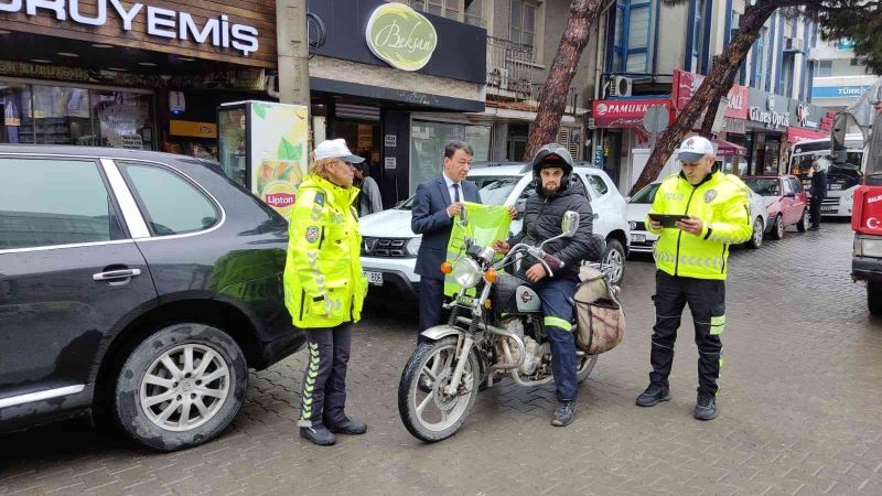 Burhaniye’de kış lastiği denetimleri artırıldı
