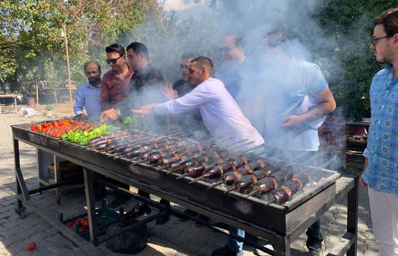 Birecik’te ’Kelaynak ve Balcan Festivali’ renkli görüntülere sahne oldu
