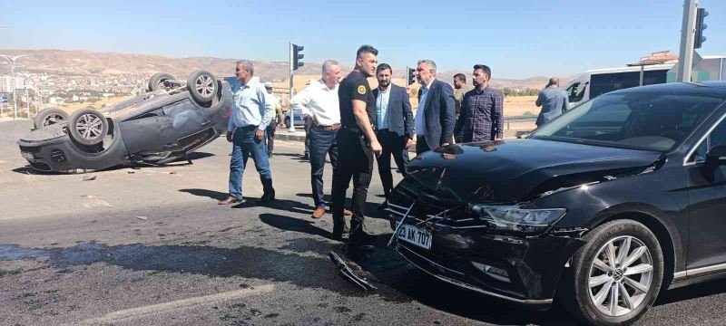 AK Parti Elazığ İl Başkanı Yıldırım’ın bulunduğu araç kaza yaptı
