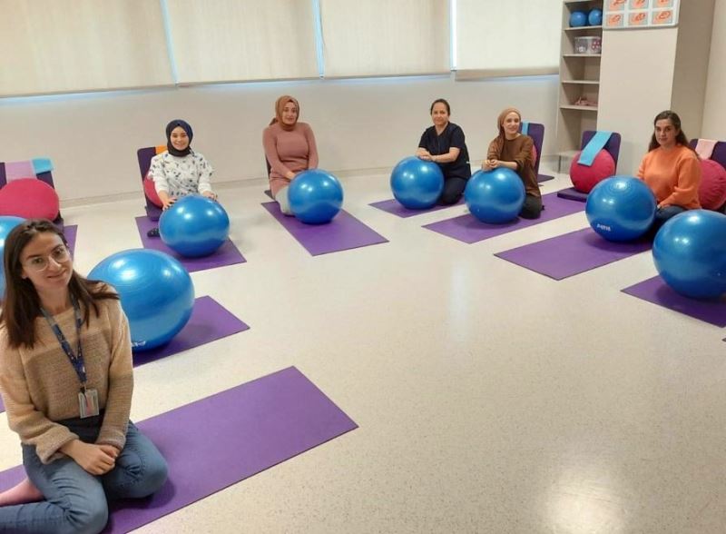 Anne adayları ’Gebe Okulu’ ile doğuma bilinçli hazırlanıyor
