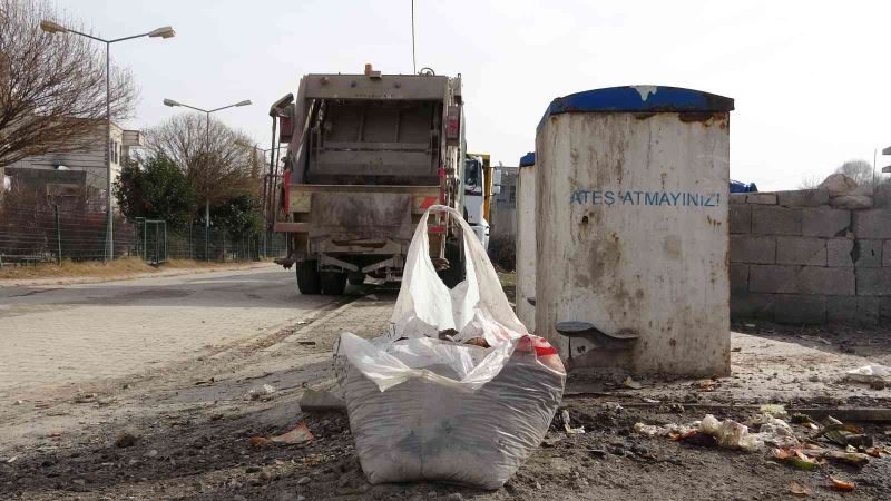 Mazıdağı’nda çöplerin toplanmaması tepkiye neden oldu
