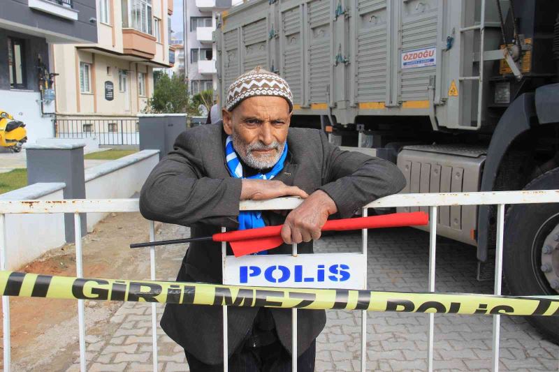 Hüseyin Dede, 87 yıllık ömrünün en heyecanlı gününü yaşadı
