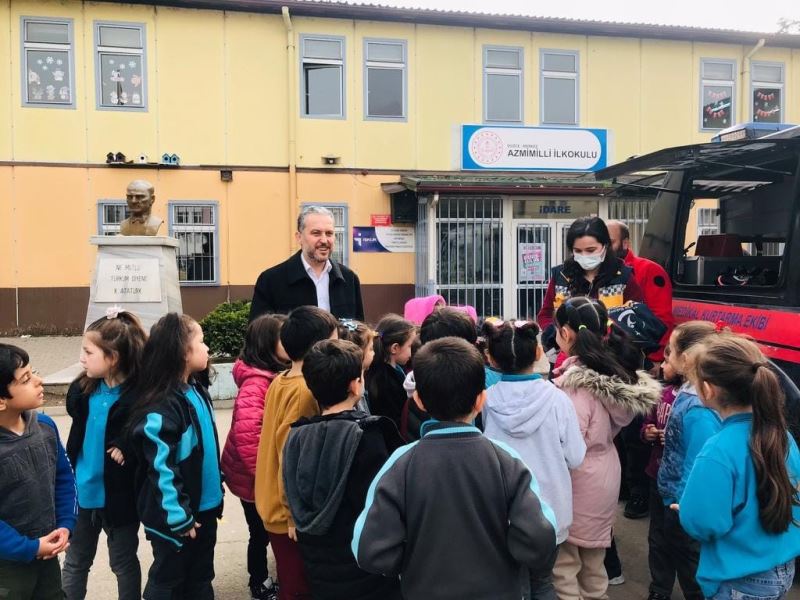 Çocuklardan Yasin Yılmaz’a sevgi seli
