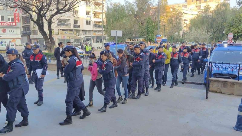 Devre mülk dolandırıcılığı yapan örgüt çökertildi: 104 gözaltı
