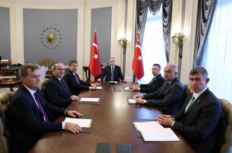 Cumhurbaşkanı Erdoğan, KKTC Başbakanı Üstel’i kabul etti
