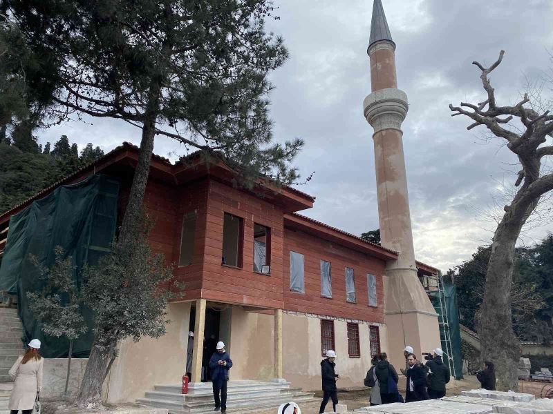 Tarihi Vaniköy Camii, küllerinden yeniden doğmaya hazırlanıyor
