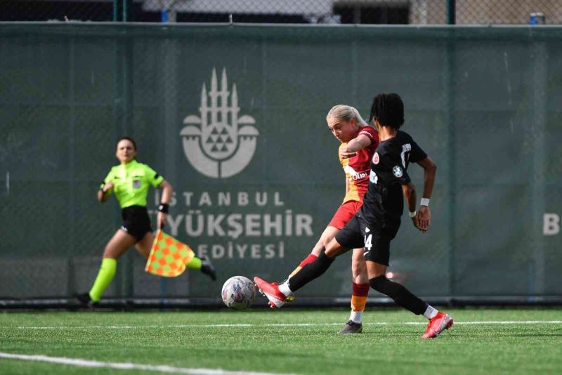 Turkcell Kadın Futbol Süper Ligi: Ataşehir Belediyespor: 0 - Galatasaray: 9
