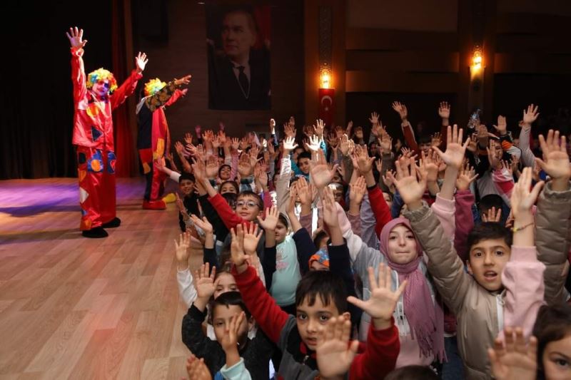 Suluova Belediyesi’nden karne şenliği
