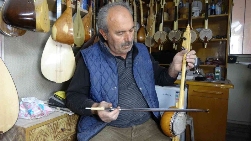 35 yıl önce dinlediği türküden etkilendi, 