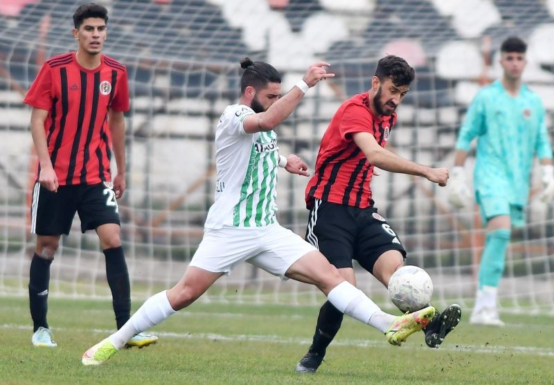 TFF 3. Lig: Turgutluspor: 1 - Iğdır FK: 3
