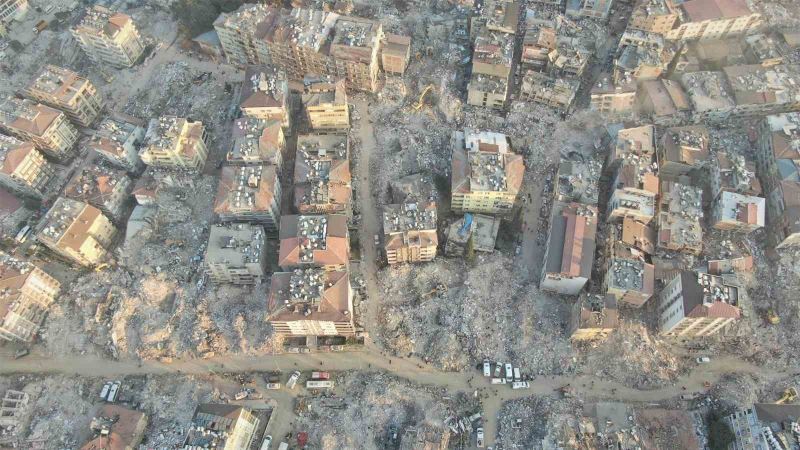 Depremin 8’inci gününde harabeye dönen Hatay’daki yıkım havadan görüntülendi
