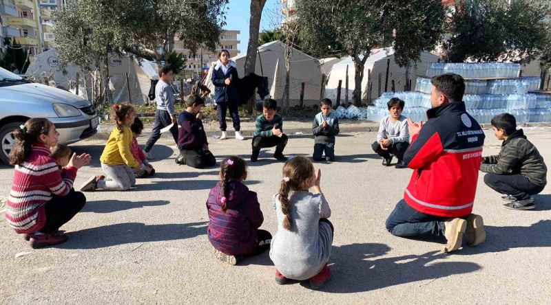 Öğretmenler çocuklar için psikososyal çalışmalara başladı
