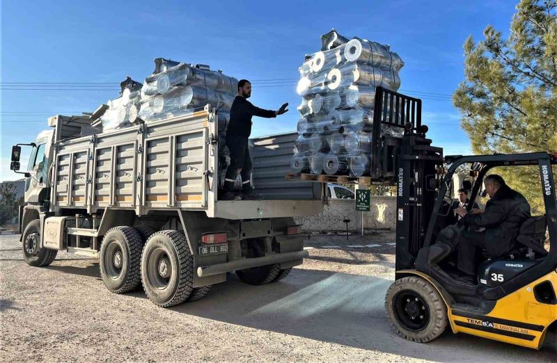 Kütahya OBM, deprem bölgesindeki vatandaşların acil ihtiyaçları için desteğini sürdürüyor
